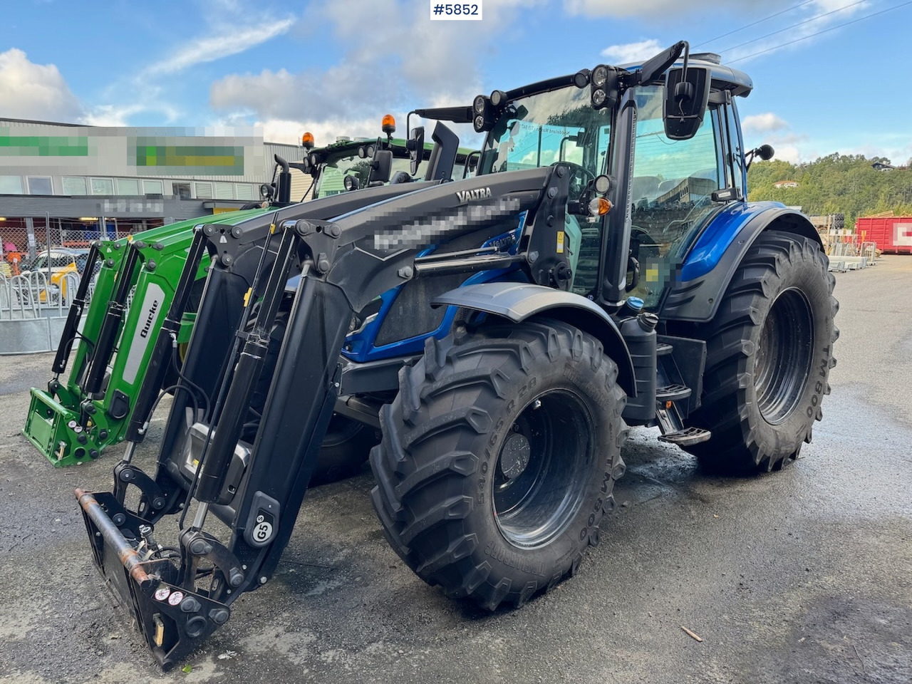 2022 Valtra N175 w/ front loader. - Tractor: foto 1 2022 Valtra N175 w/ front loader. - Tractor: foto 1