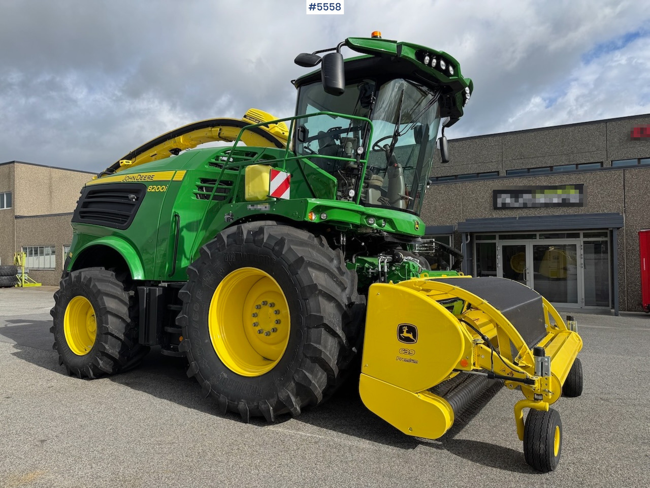 2024 John Deere 8200 in, like new! - Maquinaria de henificación: foto 1 2024 John Deere 8200 in, like new! - Maquinaria de henificación: foto 1