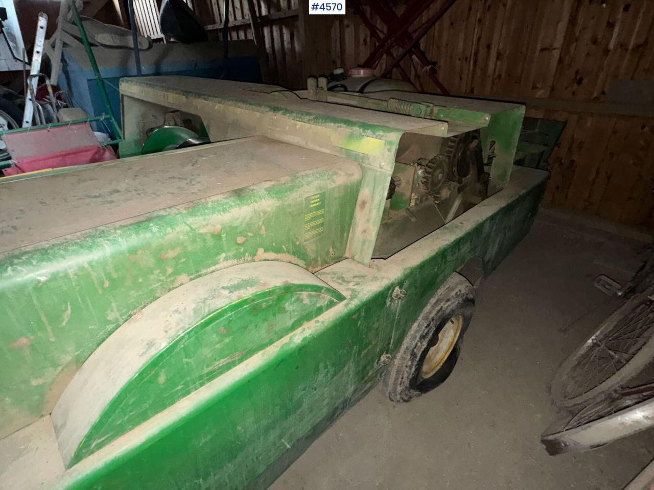 Leasing de  John Deere 332A Square baler John Deere 332A Square baler: foto 13
