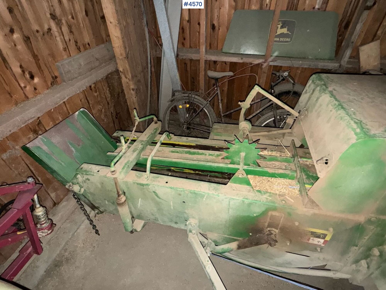 Leasing de  John Deere 332A Square baler John Deere 332A Square baler: foto 8