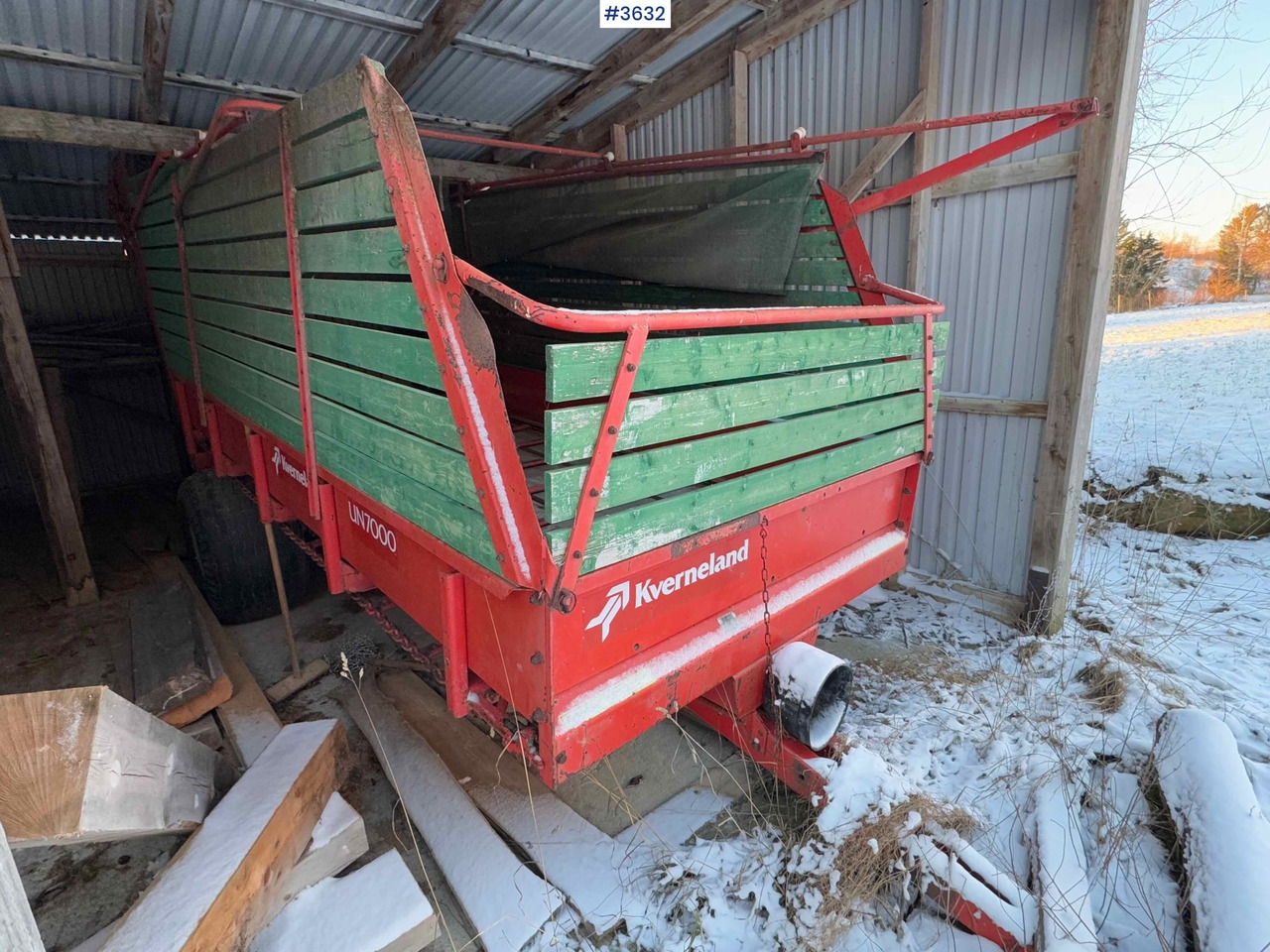 Kverneland UN7000 unloading trailer - Maquinaria de henificación: foto 5 Kverneland UN7000 unloading trailer - Maquinaria de henificación: foto 5