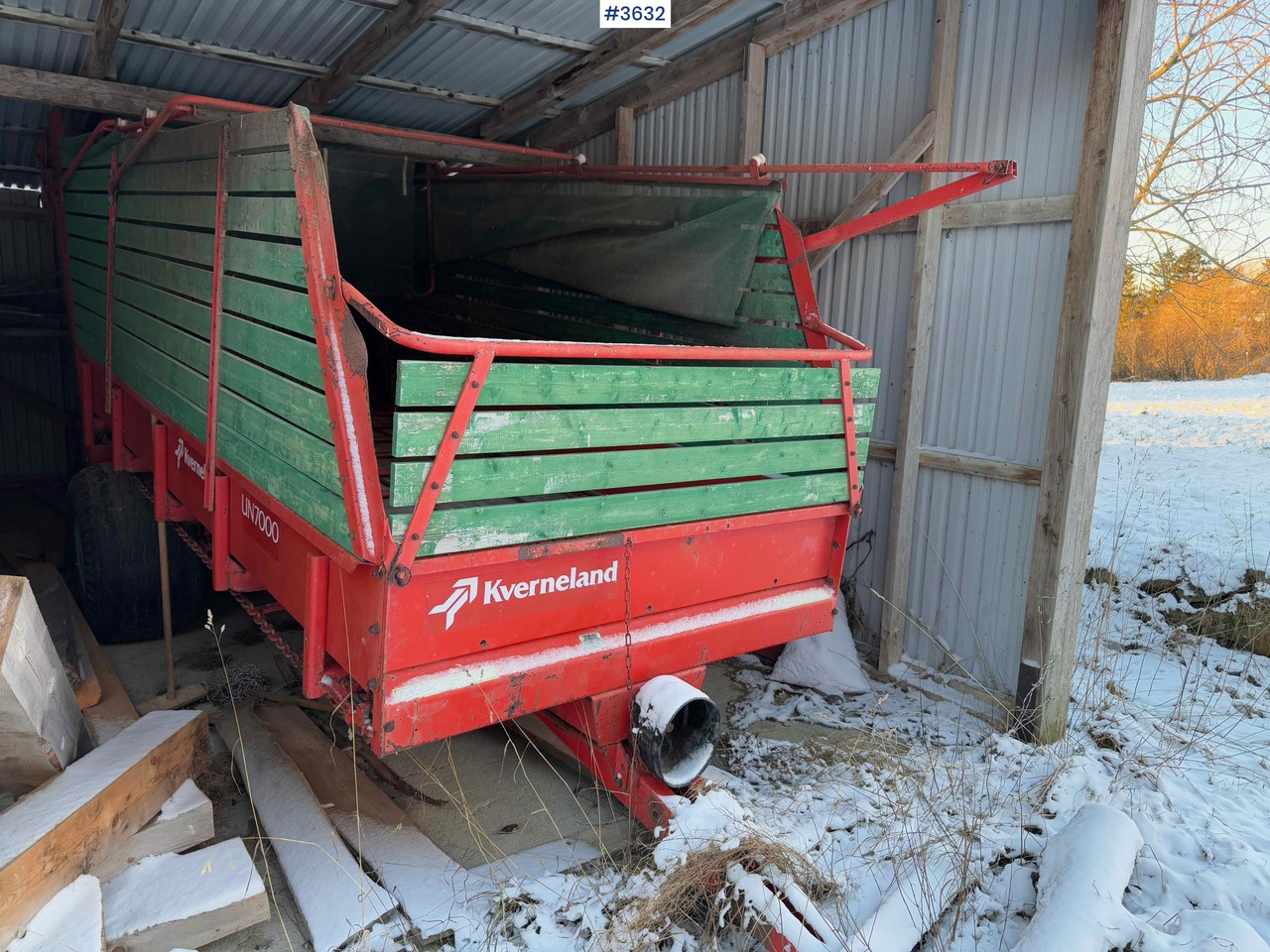 Kverneland UN7000 unloading trailer - Maquinaria de henificación: foto 1 Kverneland UN7000 unloading trailer - Maquinaria de henificación: foto 1