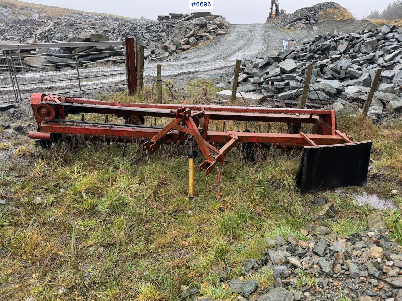 Kverneland stone rake 4 m. - Equipo para trabajo del suelo: foto 5 Kverneland stone rake 4 m. - Equipo para trabajo del suelo: foto 5