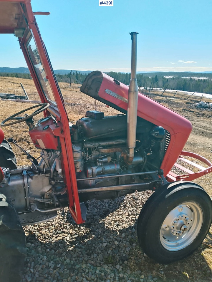 Massey Ferguson 35 - Tractor: foto 2 Massey Ferguson 35 - Tractor: foto 2
