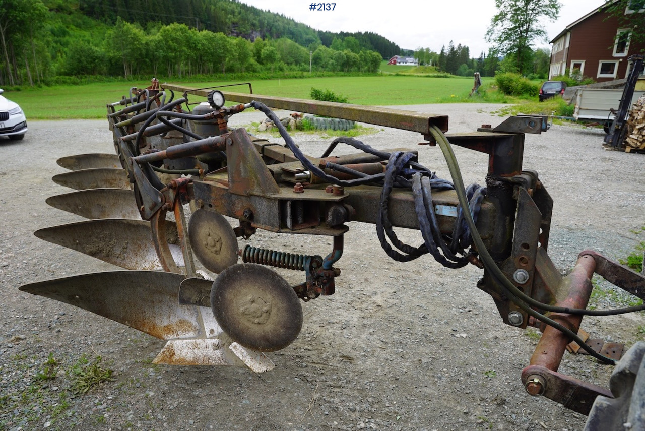 Överum C598L plow - Arado: foto 1 Överum C598L plow - Arado: foto 1