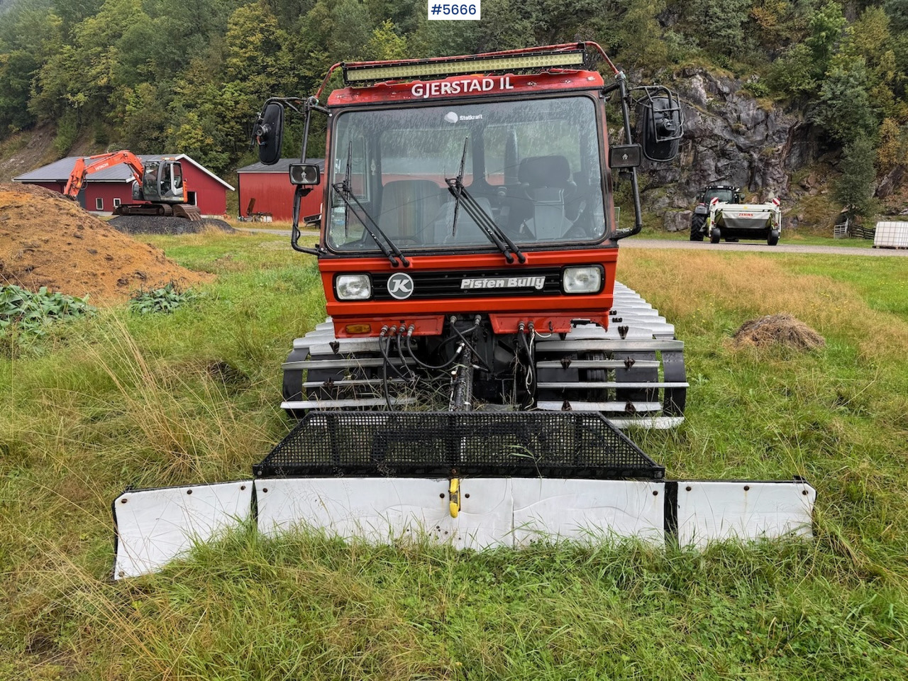 1994 Pisten Bully 150D w/ track layer and milling machine - Vehículo municipal: foto 5 1994 Pisten Bully 150D w/ track layer and milling machine - Vehículo municipal: foto 5