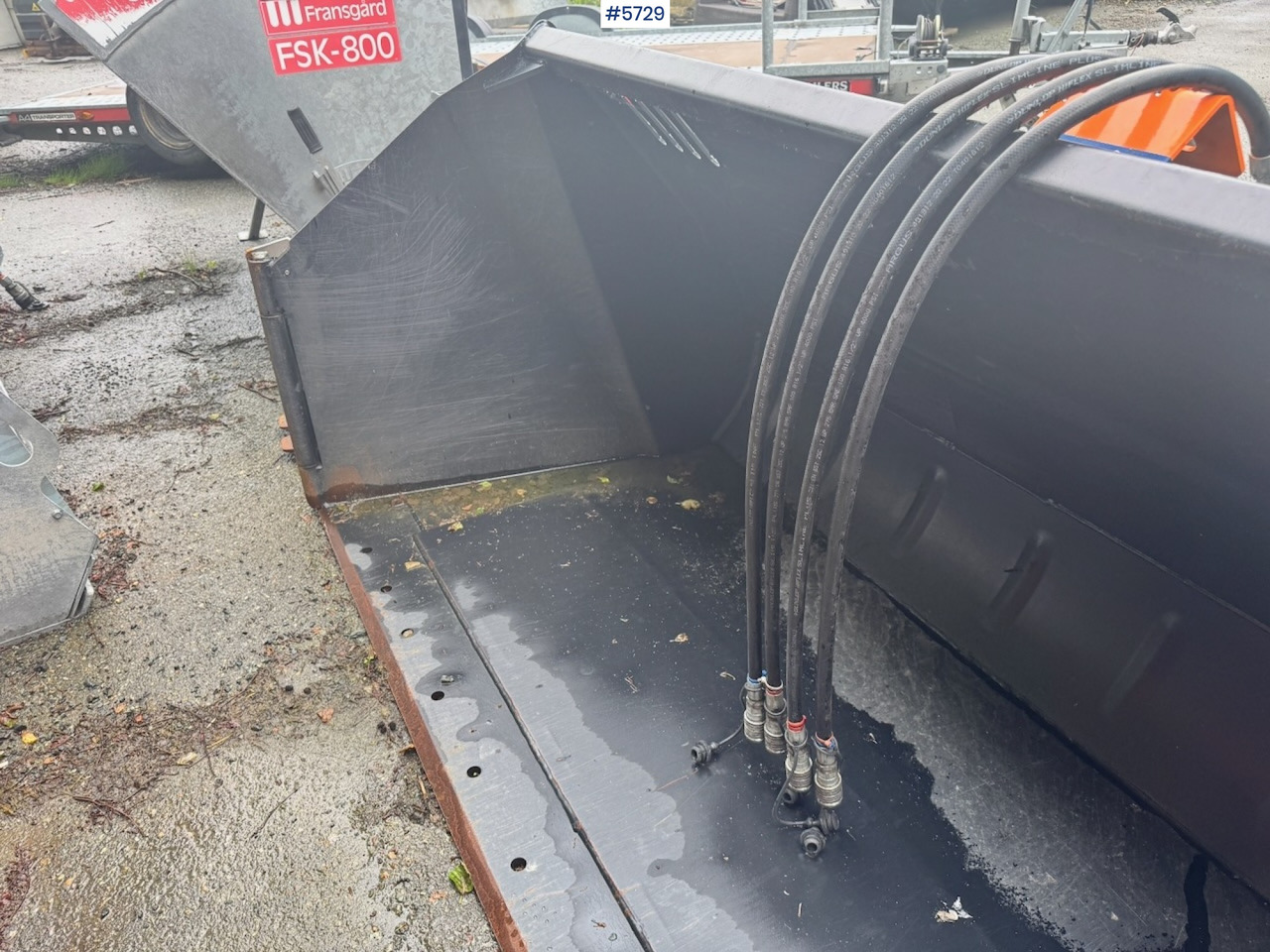 2024 Quicke SC M+ 230 Folding wing bucket. - Vehículo municipal: foto 5 2024 Quicke SC M+ 230 Folding wing bucket. - Vehículo municipal: foto 5