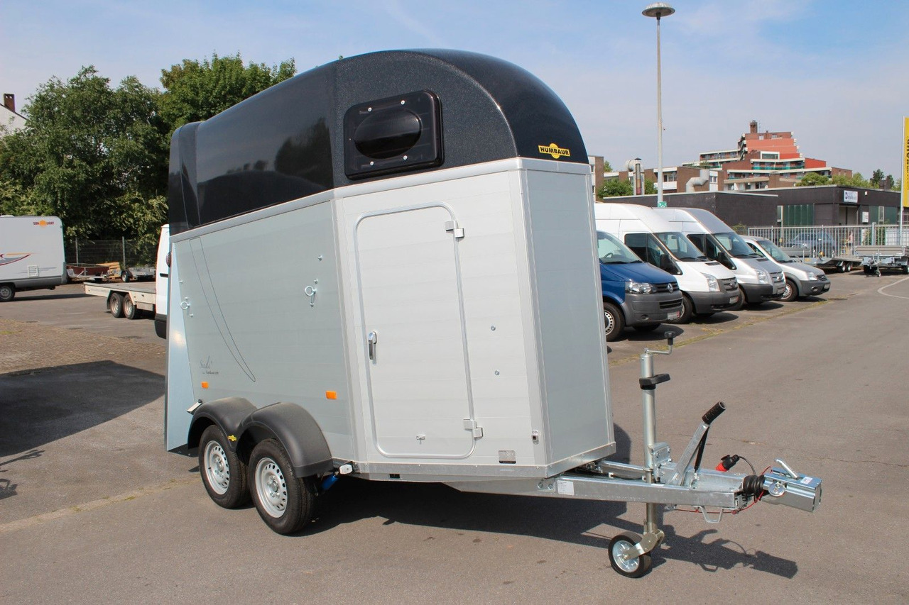 Humbaur Single Alu 1600 Pferdeanhänger Sattelkammer - Remolque transporte de ganado: foto 1 Humbaur Single Alu 1600 Pferdeanhänger Sattelkammer - Remolque transporte de ganado: foto 1