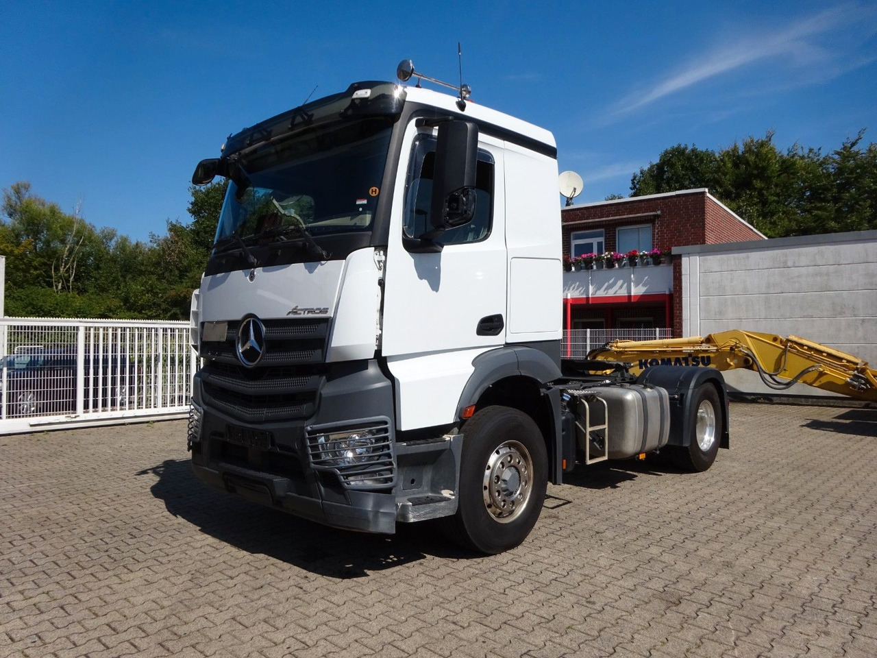 Mercedes-Benz 1846 Actros SZM HAD ALLRAD - Cabeza tractora: foto 2 Mercedes-Benz 1846 Actros SZM HAD ALLRAD - Cabeza tractora: foto 2