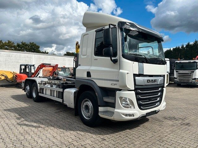 DAF CF 450 Abroller 6x2 - Camión multibasculante: foto 1 DAF CF 450 Abroller 6x2 - Camión multibasculante: foto 1