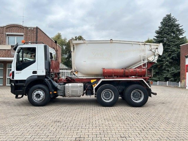 Iveco 410 TRAKKER Wechselsystem Kipper + Asphaltmulde - Camión portacontenedor de cadenas: foto 3 Iveco 410 TRAKKER Wechselsystem Kipper + Asphaltmulde - Camión portacontenedor de cadenas: foto 3
