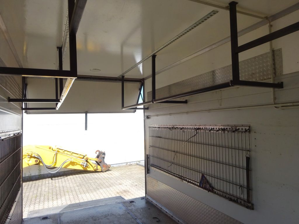 Camión caja cerrada MAN 8.220 Koffer mit LBW als Wohnmobil ausgebaut 4x2 MAN 8.220 Koffer mit LBW als Wohnmobil ausgebaut 4x2: foto 18 Camión caja cerrada MAN 8.220 Koffer mit LBW als Wohnmobil ausgebaut 4x2 MAN 8.220 Koffer mit LBW als Wohnmobil ausgebaut 4x2: foto 18