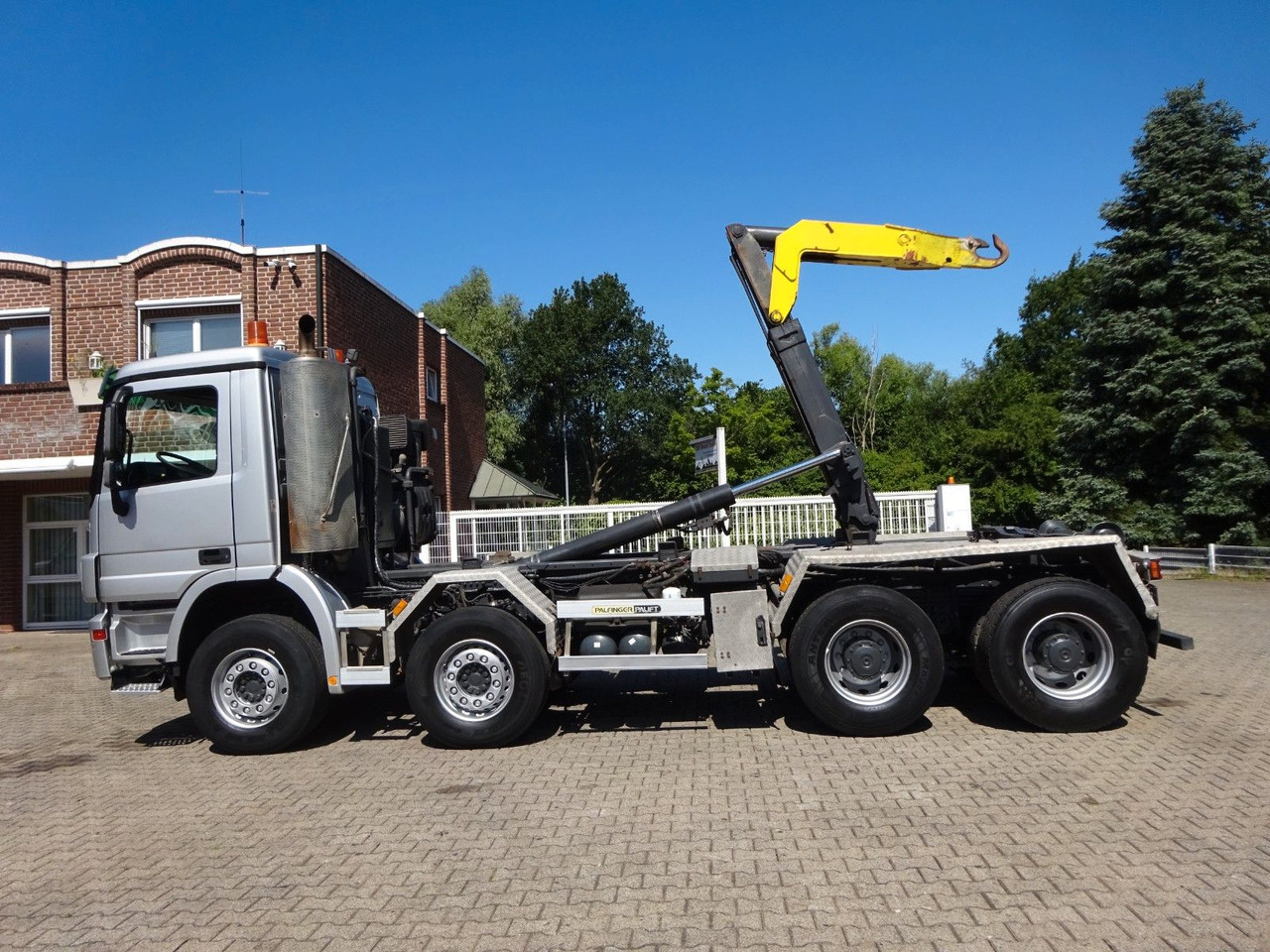 Mercedes-Benz 3244  Actros PALFINGER Abroller 8x4 - Camión multibasculante: foto 5 Mercedes-Benz 3244  Actros PALFINGER Abroller 8x4 - Camión multibasculante: foto 5