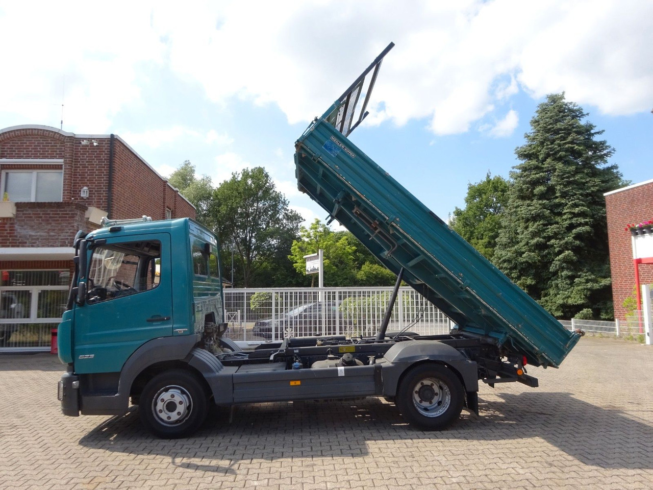 Mercedes-Benz 823 Atego MEILLER 3Skipper 4x2 - Furgoneta basculante: foto 5 Mercedes-Benz 823 Atego MEILLER 3Skipper 4x2 - Furgoneta basculante: foto 5