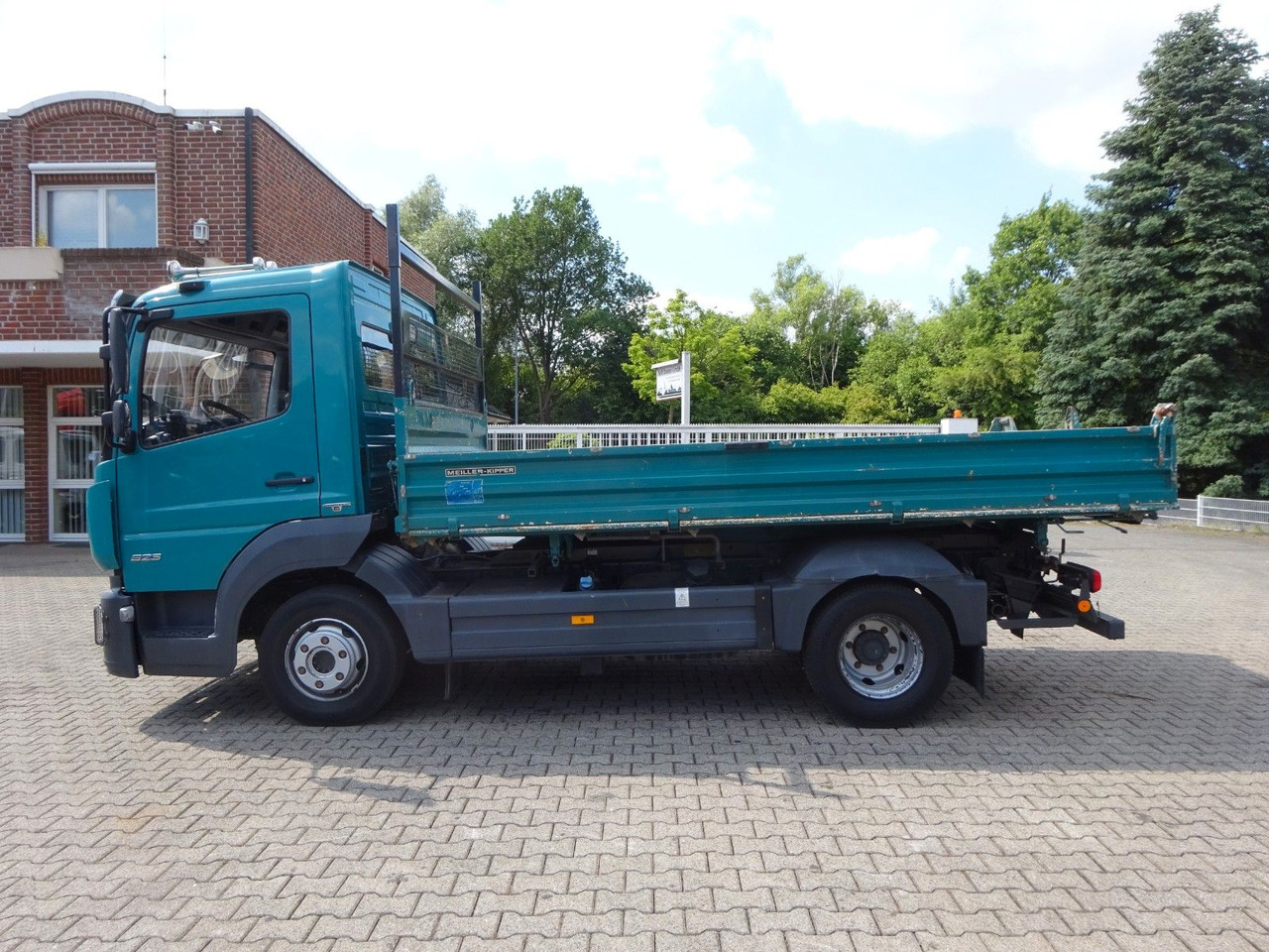 Mercedes-Benz 823 Atego MEILLER 3Skipper 4x2 - Furgoneta basculante: foto 4 Mercedes-Benz 823 Atego MEILLER 3Skipper 4x2 - Furgoneta basculante: foto 4