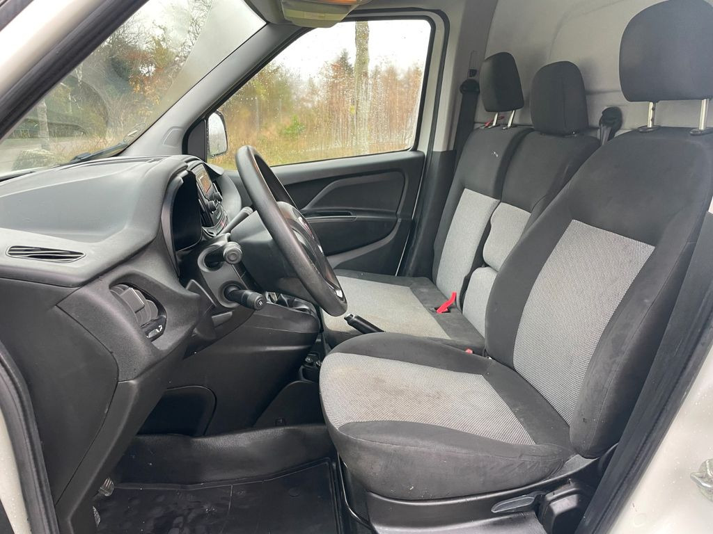 Furgoneta pequeña Fiat Doblò Basis Kasten Fiat Doblò Basis Kasten 1,3 JTD: foto 7 Furgoneta pequeña Fiat Doblò Basis Kasten Fiat Doblò Basis Kasten 1,3 JTD: foto 7