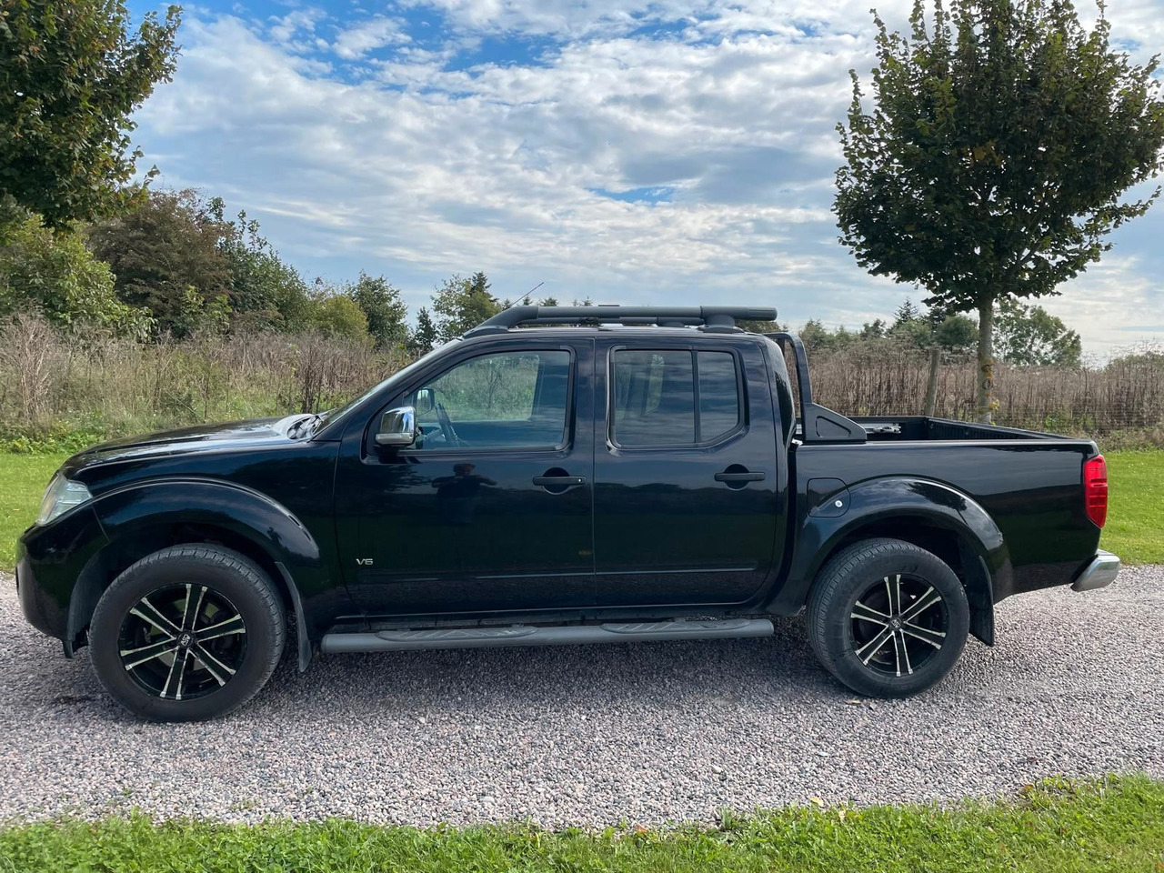 Nissan Navara Pickup Double Cab LE V6 4x4 LB - SUV/ Todoterreno: foto 2 Nissan Navara Pickup Double Cab LE V6 4x4 LB - SUV/ Todoterreno: foto 2