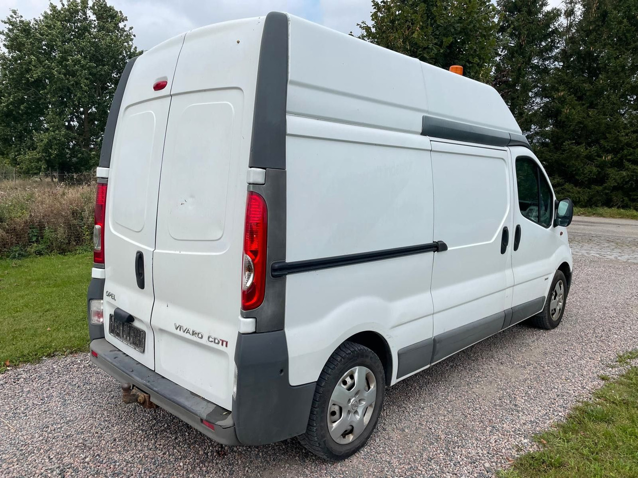 Opel Vivaro 2.0 CDTI L2H2 - Furgoneta pequeña: foto 5 Opel Vivaro 2.0 CDTI L2H2 - Furgoneta pequeña: foto 5