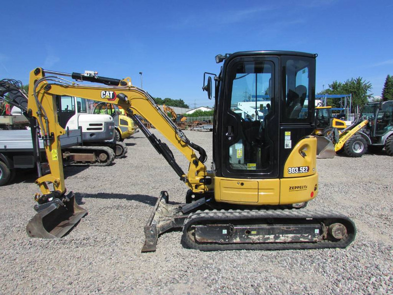 Cat 303.5 E2 CR Minibagger 33.000 EUR - Miniexcavadora: foto 1 Cat 303.5 E2 CR Minibagger 33.000 EUR - Miniexcavadora: foto 1
