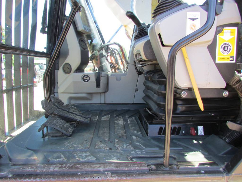 Excavadora de cadenas Cat 320 FL Kettenbagger 66.000 EUR / OQ 70/55: foto 12