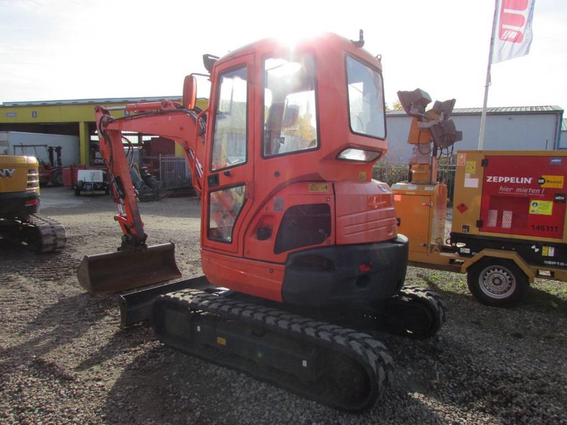 Kubota U 35-3 alpha 3 Minibagger 22.000 EUR - Miniexcavadora: foto 3 Kubota U 35-3 alpha 3 Minibagger 22.000 EUR - Miniexcavadora: foto 3