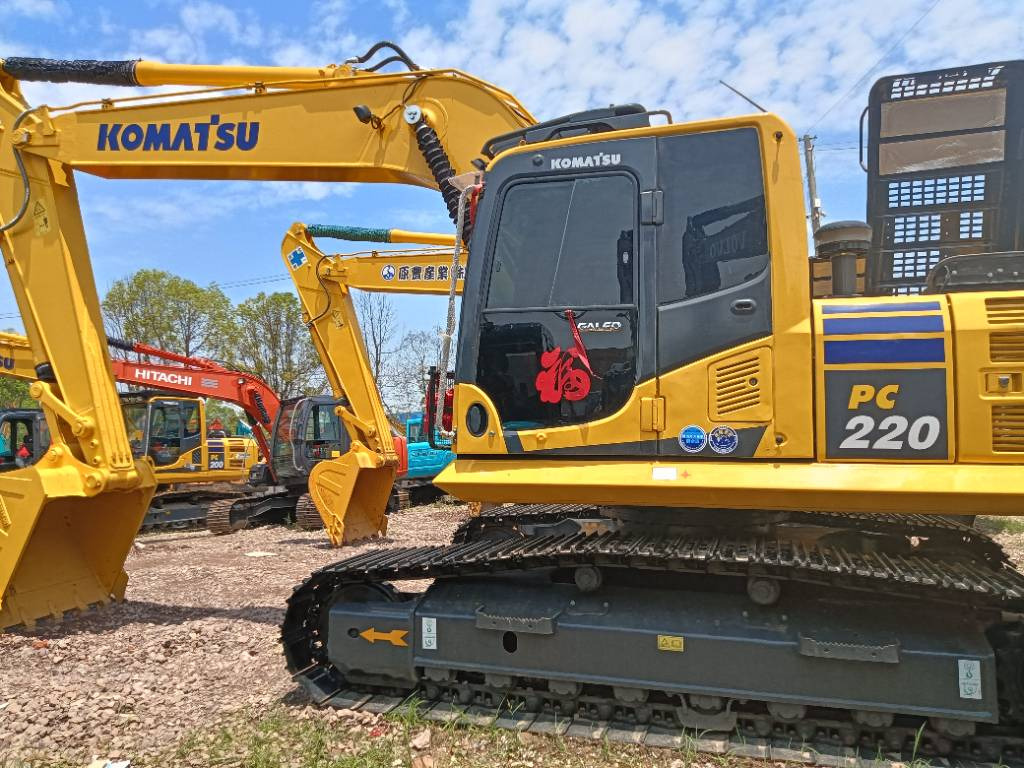 Komatsu PC 220-8 - Excavadora de cadenas: foto 3 Komatsu PC 220-8 - Excavadora de cadenas: foto 3