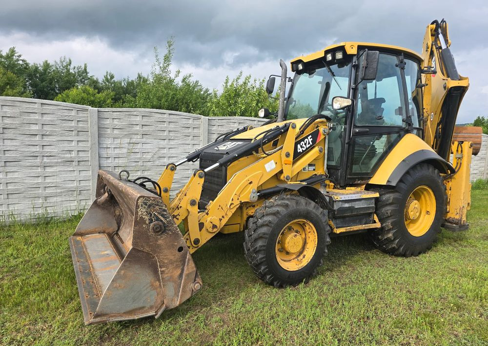 Caterpillar - Retroexcavadora: foto 1 Caterpillar - Retroexcavadora: foto 1