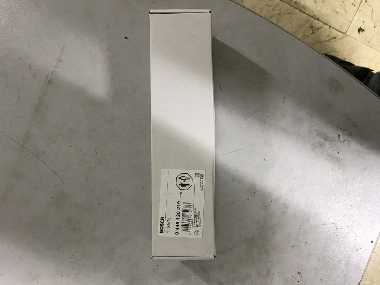 Bosch 2018 51101006127 Bosch MAN TGX-T GS truck - Inyector para Camión: foto 2 Bosch 2018 51101006127 Bosch MAN TGX-T GS truck - Inyector para Camión: foto 2