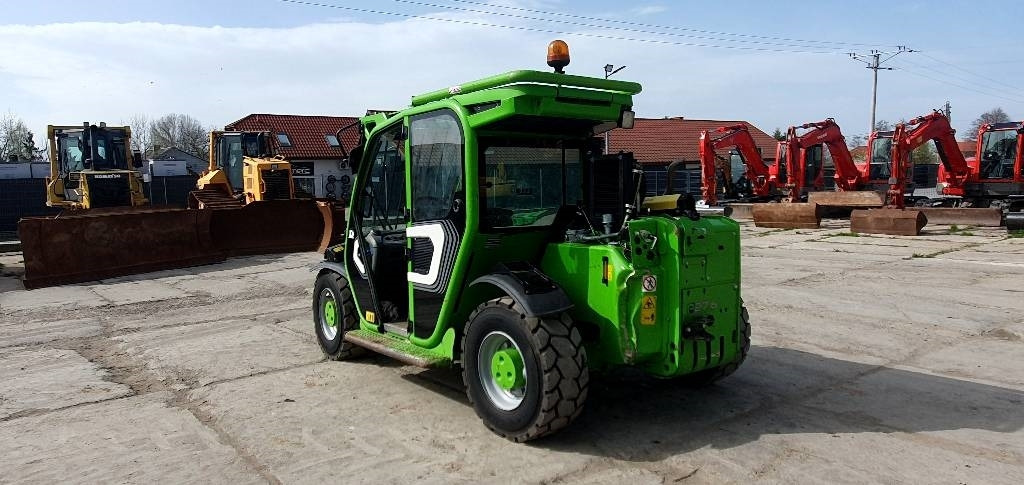 Merlo P 27.6 Plus - Manipulador telescópico: foto 2 Merlo P 27.6 Plus - Manipulador telescópico: foto 2