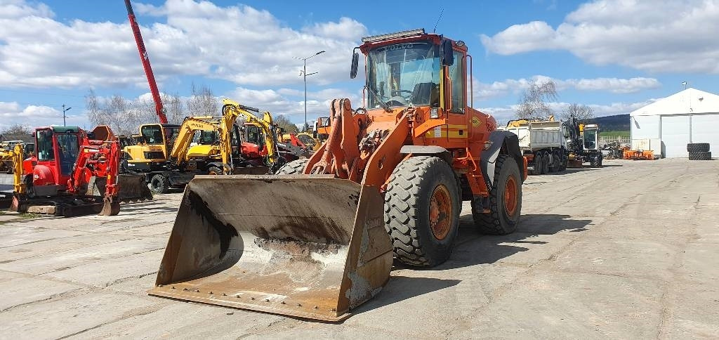 Volvo L 90 E - Cargadora de ruedas: foto 1 Volvo L 90 E - Cargadora de ruedas: foto 1