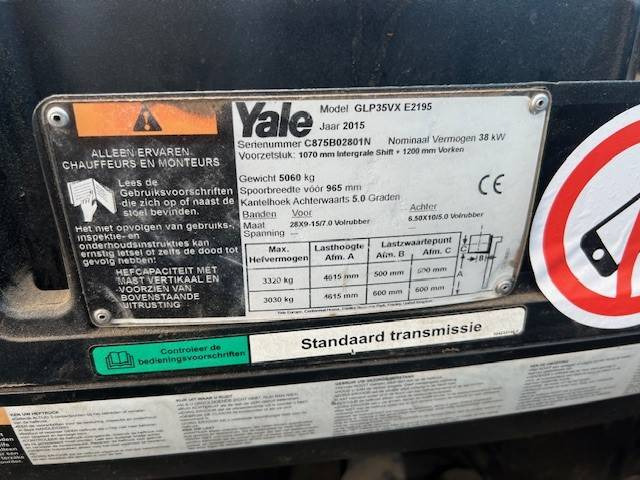 Carretilla elevadora de gas Yale GLP 35 VX: foto 16