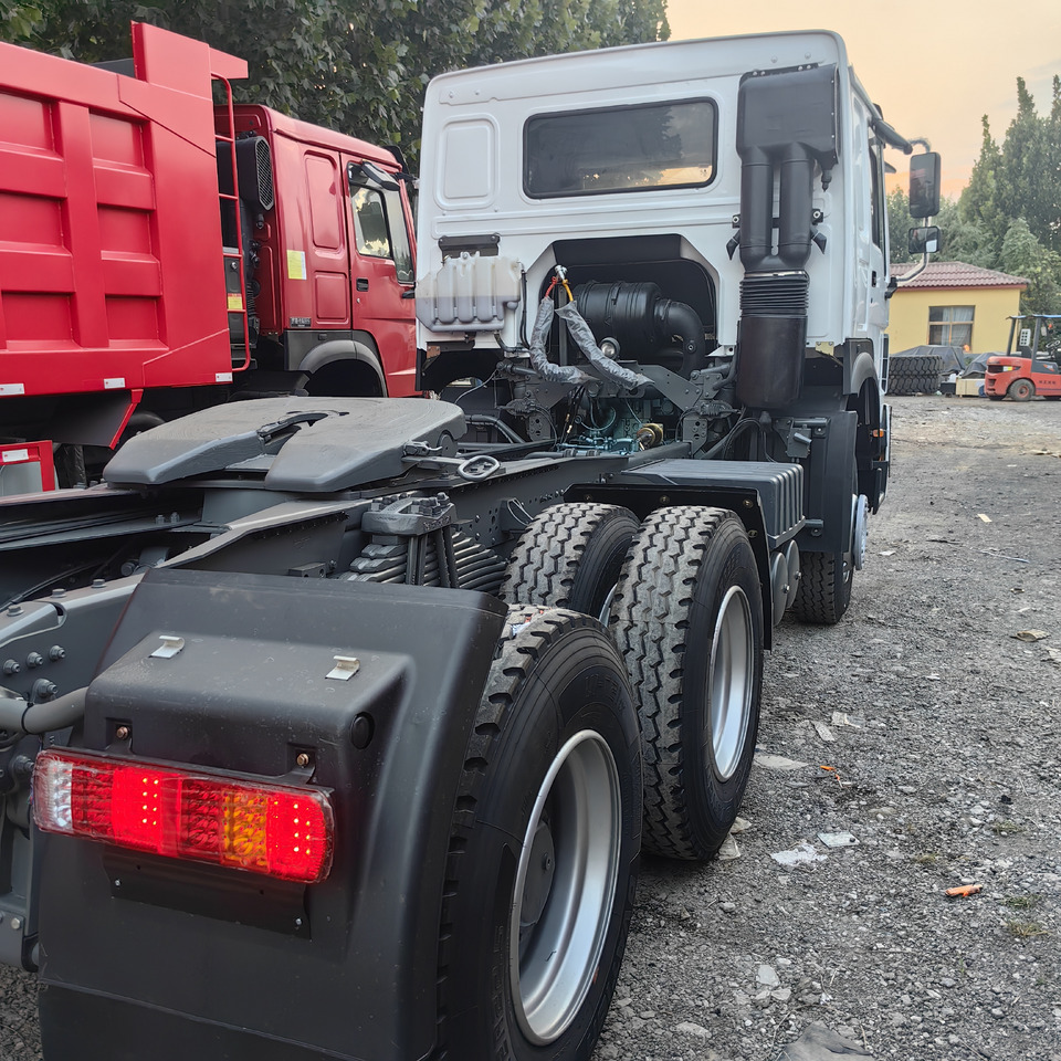 SINOTRUCK HOWO - Cabeza tractora: foto 4 SINOTRUCK HOWO - Cabeza tractora: foto 4