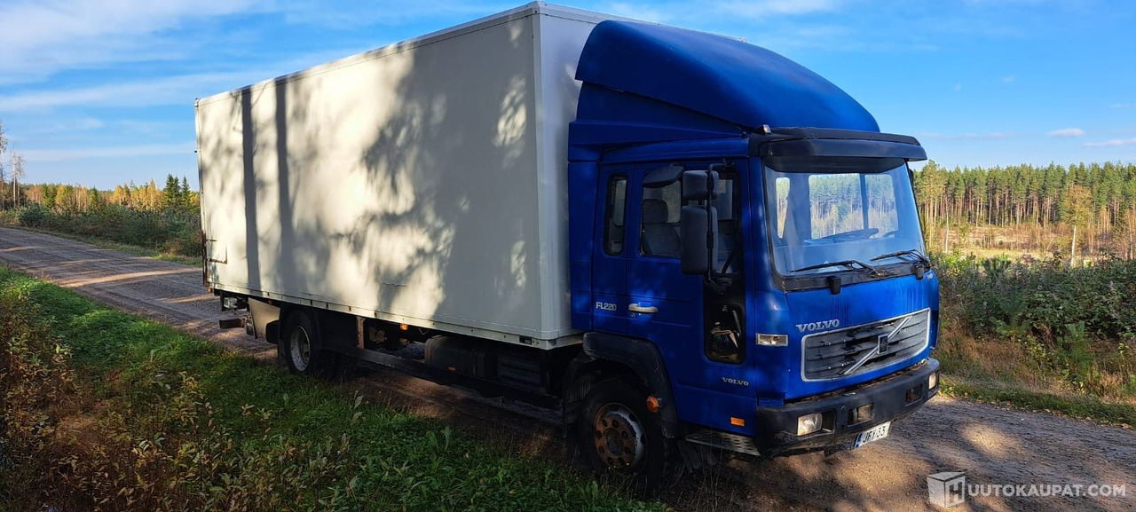 Volvo FL 220, 2000 Umpikorinen kuorma-auto, Kruunupyy - Camión: foto 2 Volvo FL 220, 2000 Umpikorinen kuorma-auto, Kruunupyy - Camión: foto 2