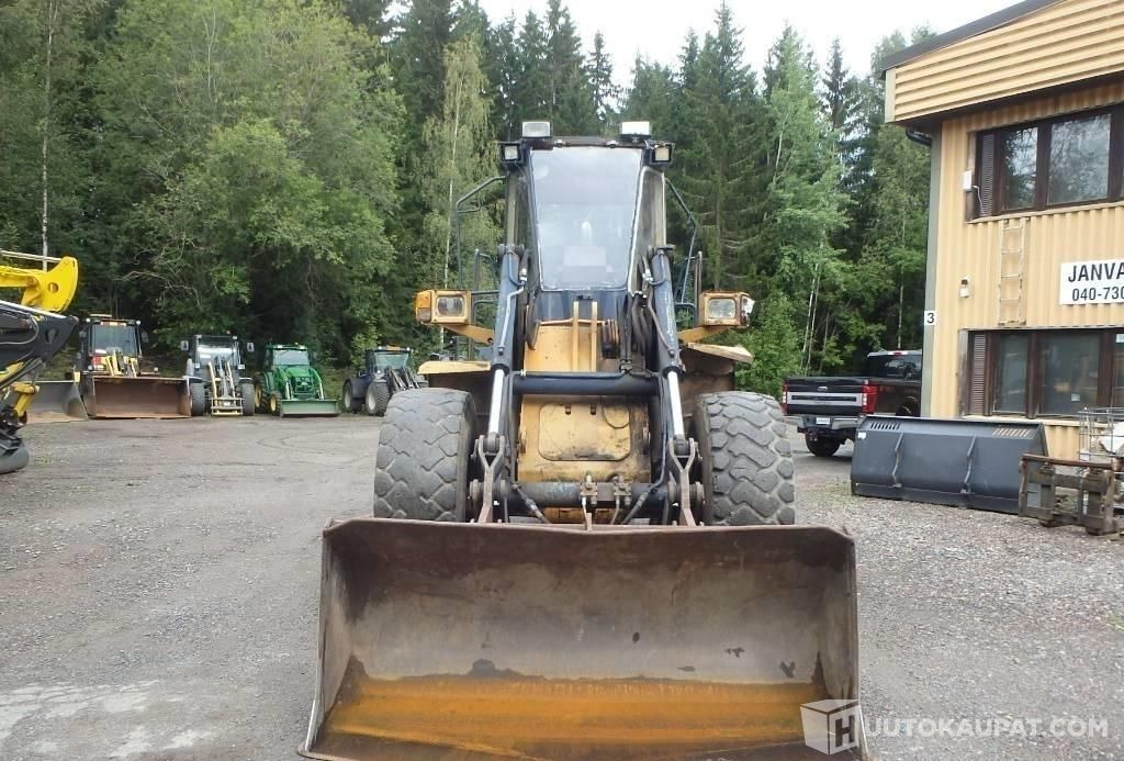 Komatsu WA 250-1, 1987, 27 501 h Pyöräkuormaaja, Forssa - Cargadora de ruedas: foto 3 Komatsu WA 250-1, 1987, 27 501 h Pyöräkuormaaja, Forssa - Cargadora de ruedas: foto 3