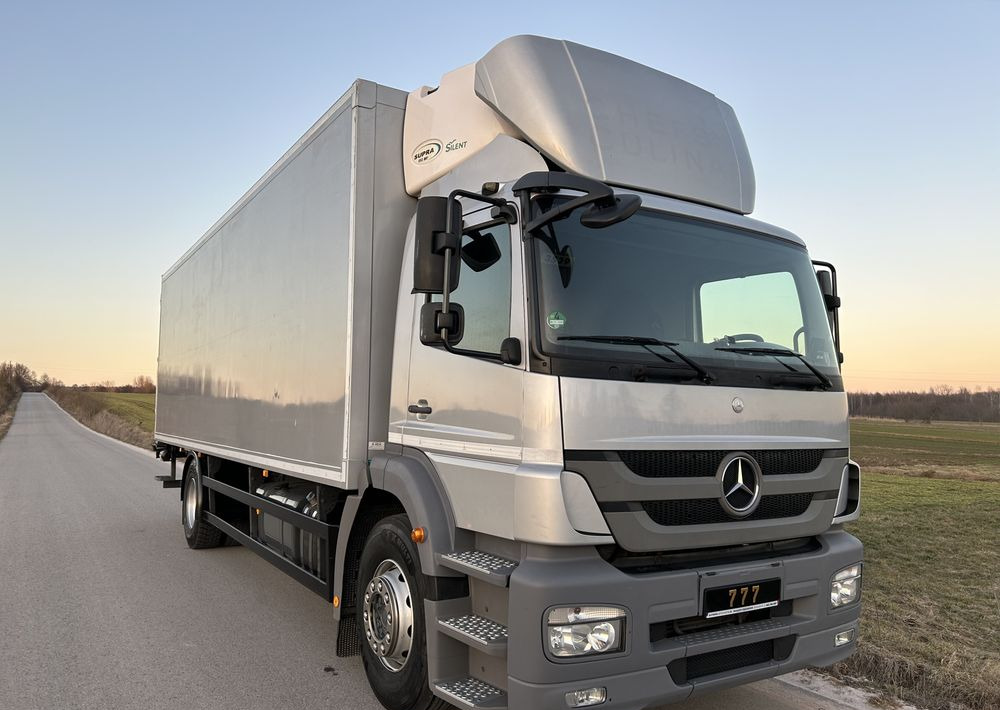 Mercedes-Benz Axor 1824 237000km !! TOP 8m 20 palet / z Niemiec / Euro 5 ! / agregat Carrier Supra 950 - Camión frigorífico: foto 3 Mercedes-Benz Axor 1824 237000km !! TOP 8m 20 palet / z Niemiec / Euro 5 ! / agregat Carrier Supra 950 - Camión frigorífico: foto 3