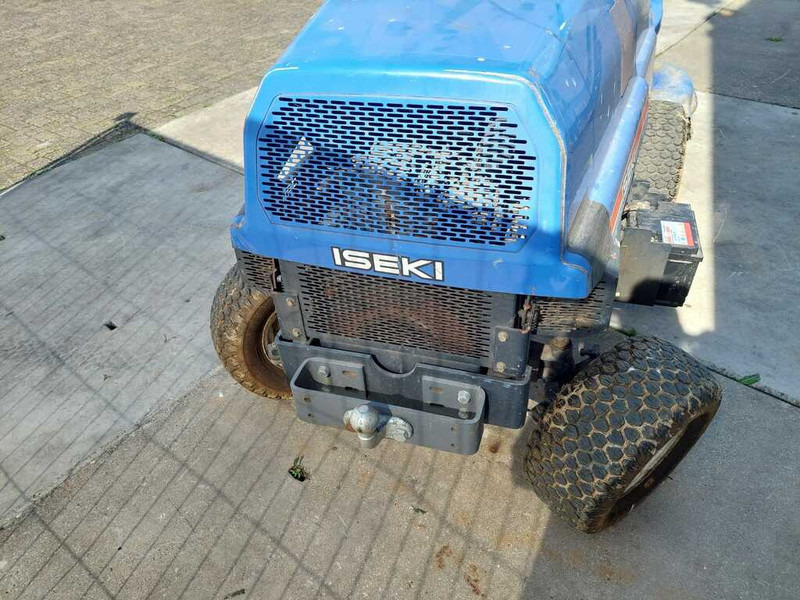 Iseki SFH 220 - Cortacésped: foto 4 Iseki SFH 220 - Cortacésped: foto 4