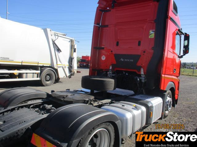 Mercedes-Benz Actros 1845 LS nRL - Cabeza tractora: foto 3 Mercedes-Benz Actros 1845 LS nRL - Cabeza tractora: foto 3