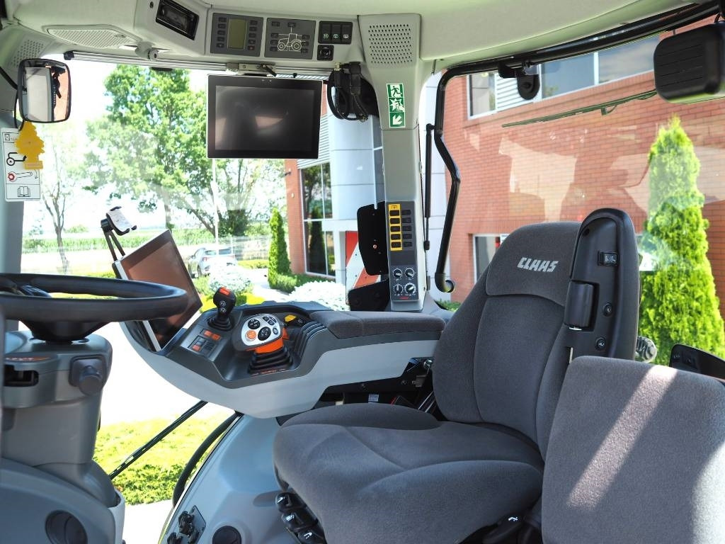 Claas Axion 920 CMATIC, GPS, CEMIS 1200, PTO - Tractor: foto 5 Claas Axion 920 CMATIC, GPS, CEMIS 1200, PTO - Tractor: foto 5