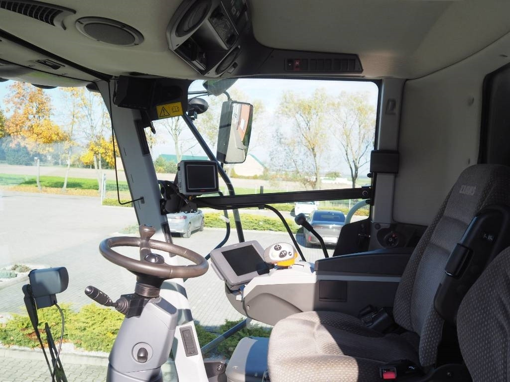 Claas Tucano 570 GPS + V770 - Cosechadora de granos: foto 5 Claas Tucano 570 GPS + V770 - Cosechadora de granos: foto 5