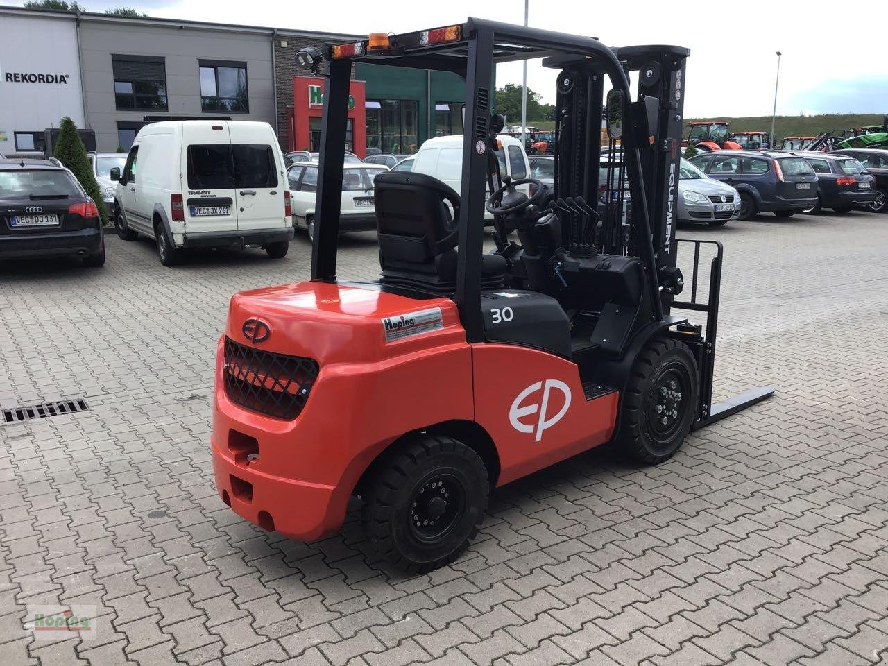 EP Equipment CPCD30T8 - Carretilla elevadora diésel: foto 4 EP Equipment CPCD30T8 - Carretilla elevadora diésel: foto 4