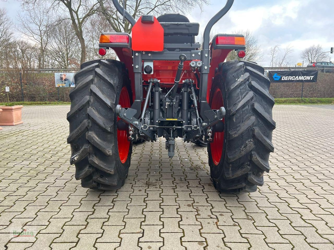 Kubota L1-452 DHW - Tractor municipal: foto 4 Kubota L1-452 DHW - Tractor municipal: foto 4