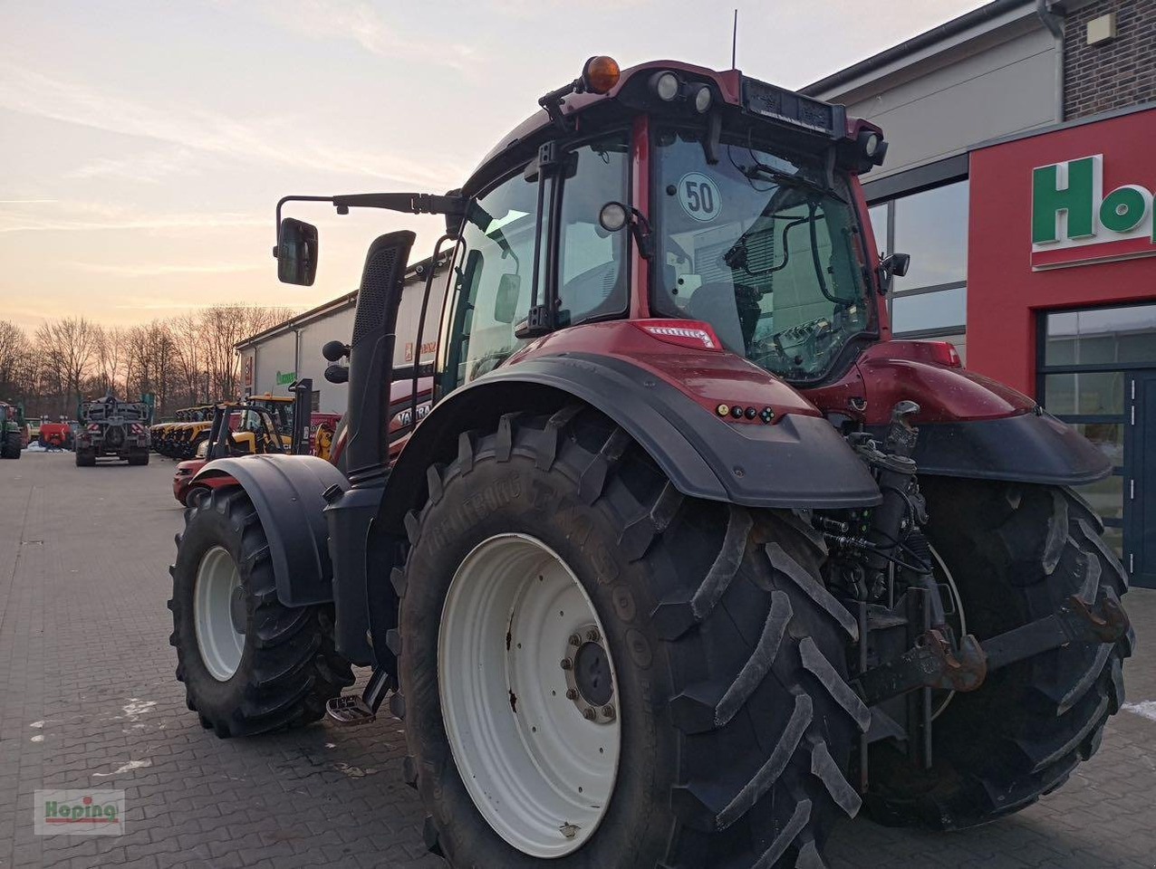 Valtra T 154 V - Tractor: foto 4 Valtra T 154 V - Tractor: foto 4