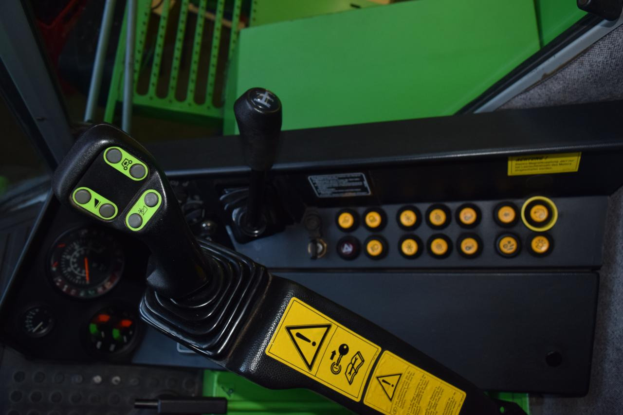Cosechadora de granos Deutz-Fahr 4060 TopL.: foto 9