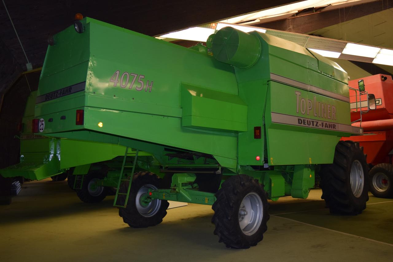 Deutz-Fahr 4075 H TopLiner - Cosechadora de granos: foto 4 Deutz-Fahr 4075 H TopLiner - Cosechadora de granos: foto 4