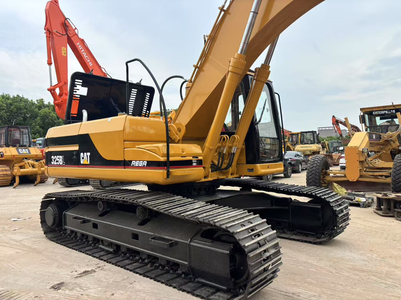 CATERPILLAR 325B - Excavadora de cadenas: foto 5 CATERPILLAR 325B - Excavadora de cadenas: foto 5