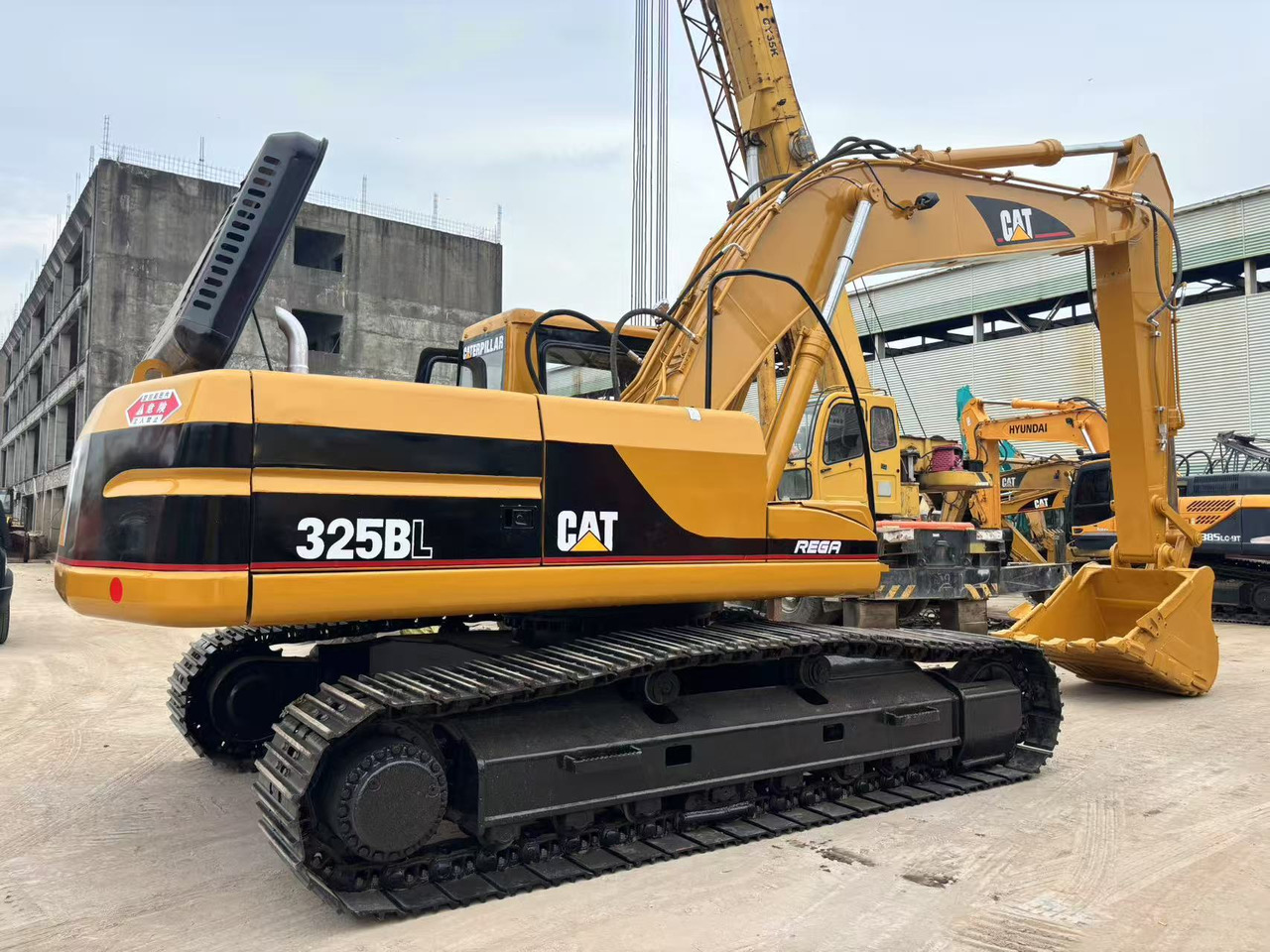 CATERPILLAR 325B - Excavadora de cadenas: foto 2 CATERPILLAR 325B - Excavadora de cadenas: foto 2