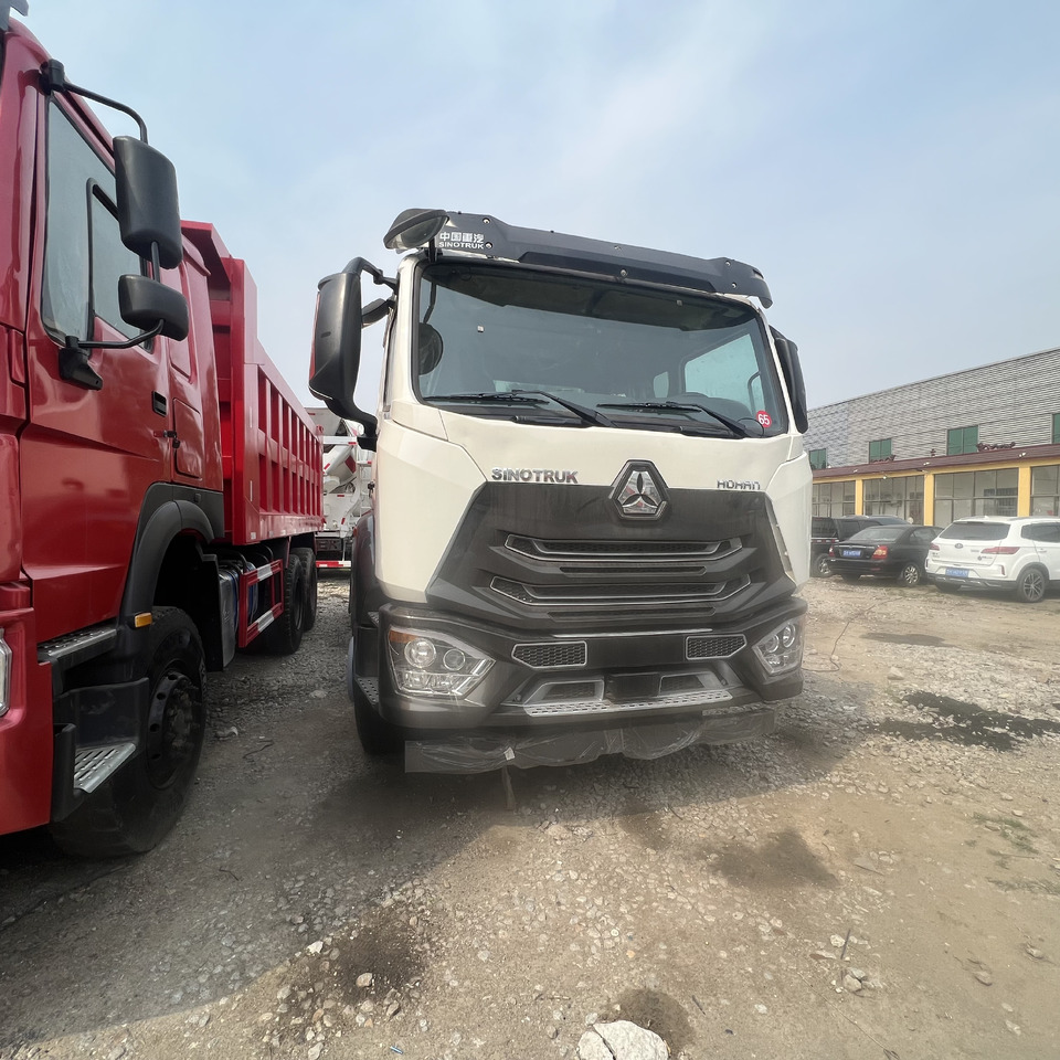 SINOTRUK HOHAN - Cabeza tractora: foto 1 SINOTRUK HOHAN - Cabeza tractora: foto 1