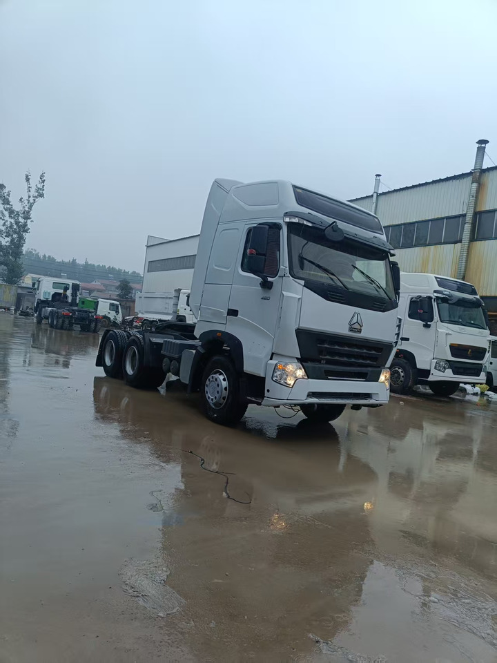 SINOTRUK HOWO - Cabeza tractora: foto 1 SINOTRUK HOWO - Cabeza tractora: foto 1