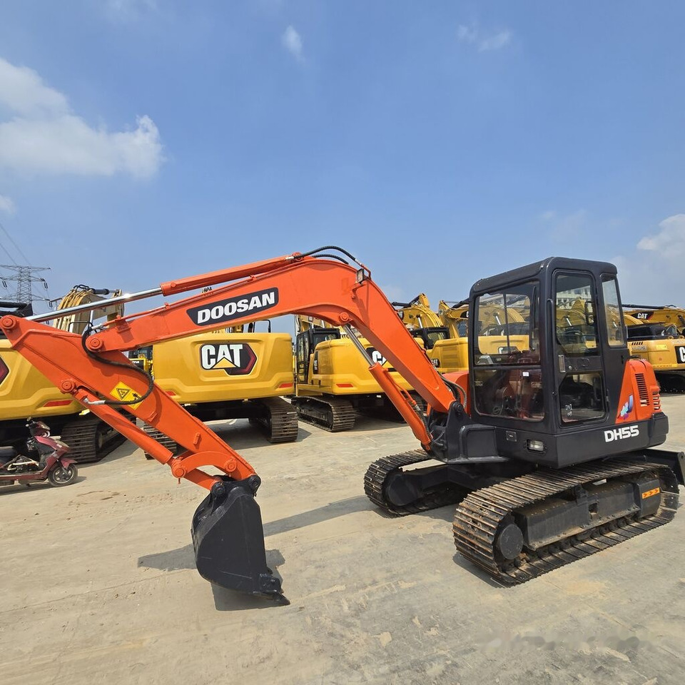 Doosan DH55 - Miniexcavadora: foto 4 Doosan DH55 - Miniexcavadora: foto 4