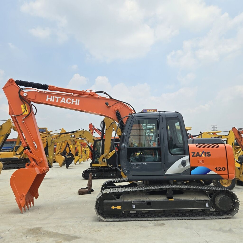 Hitachi ZX120 - Excavadora de cadenas: foto 1 Hitachi ZX120 - Excavadora de cadenas: foto 1